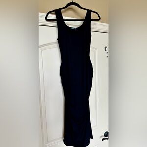 PattyBoutik Black Midi Dress